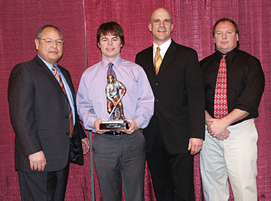 dahlmrhockey.jpg (35230 bytes)